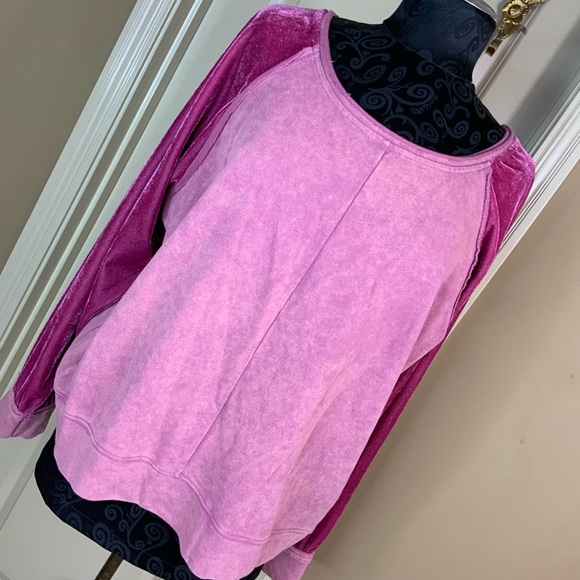 Umgee Tops - Umgee Sweatshirt Women's M Top #L1